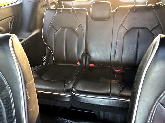 Chrysler Pacifica  2023