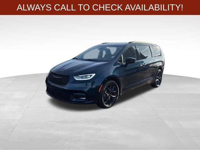 Chrysler Pacifica Limited AWD 2023