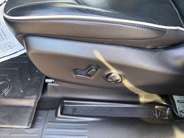 Chrysler Pacifica Limited AWD 2023