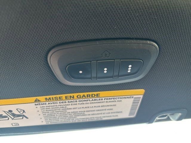 Chrysler Pacifica Limited AWD 2023