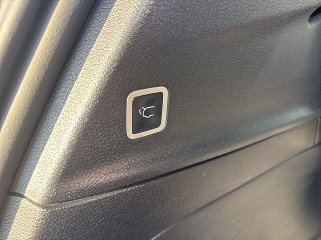 Chrysler Pacifica Limited AWD 2023