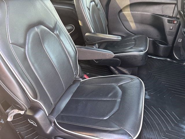 Chrysler Pacifica Limited AWD 2023