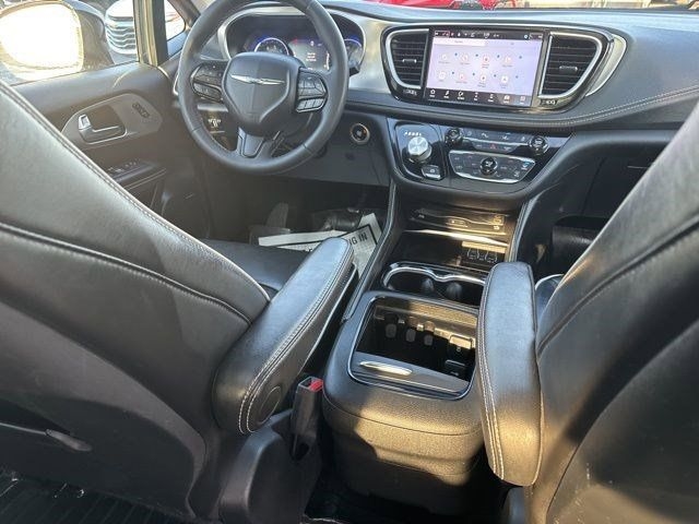 Chrysler Pacifica Limited AWD 2023