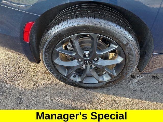 Chrysler Pacifica Limited AWD 2023