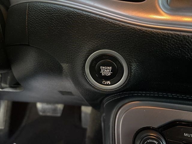 Dodge Challenger  2023