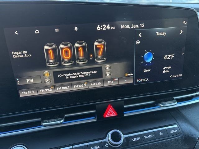 Hyundai Elantra Limited 2022