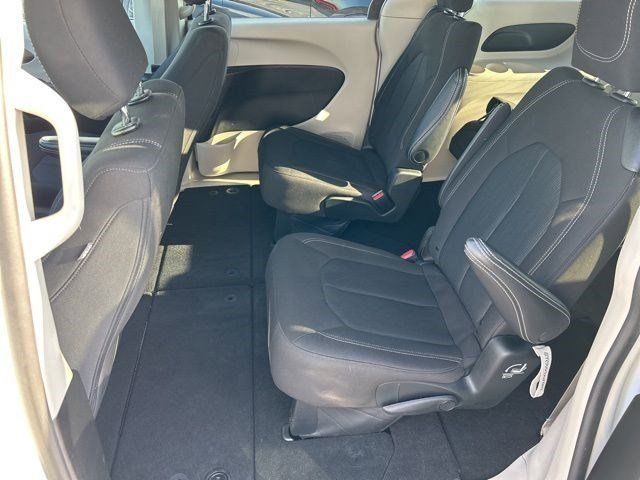 Chrysler Voyager  2023