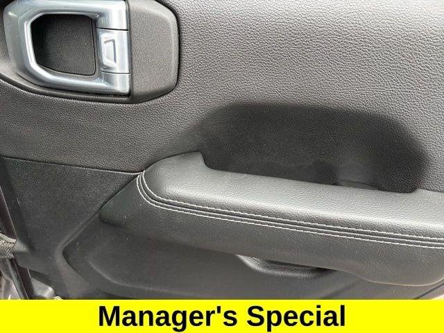 Jeep Wrangler Unlimited Sahara 4WD 2021