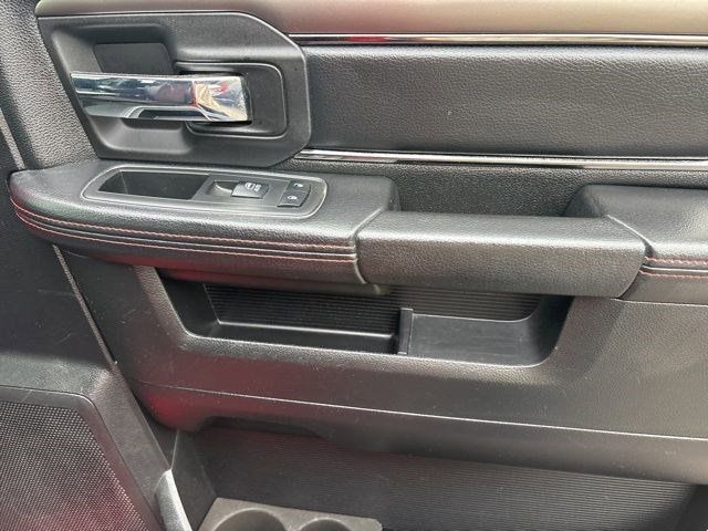 RAM 1500 Sport Crew Cab 4WD 2016