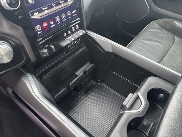 RAM 1500 Laramie Crew Cab 4WD 2021