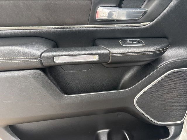 RAM 1500 Laramie Crew Cab 4WD 2021