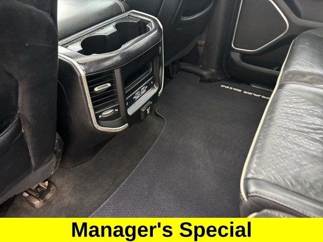 RAM 1500 Laramie Crew Cab 4WD 2021