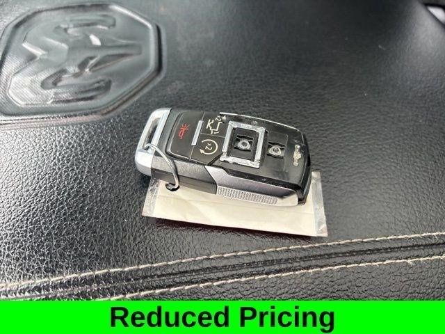 RAM 1500 Laramie Crew Cab 4WD 2021