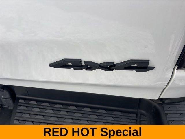 RAM 1500 Laramie Crew Cab 4WD 2021