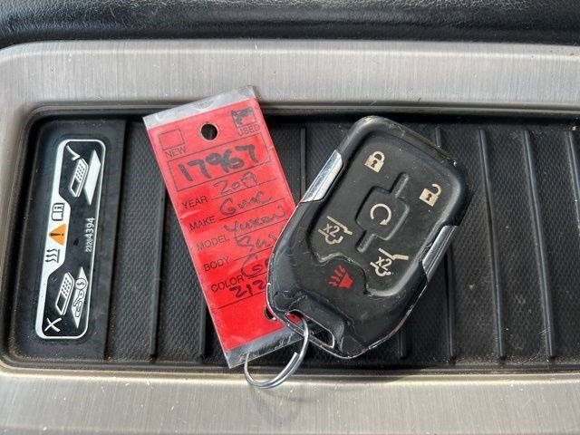 GMC Yukon Denali 4WD 2019