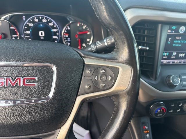 GMC Acadia Denali AWD 2018