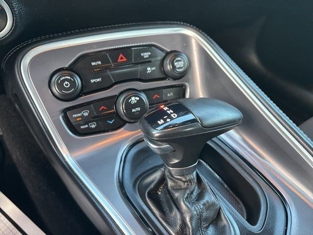 Dodge Challenger SXT 2020