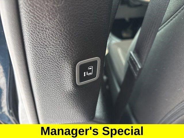 Chrysler Pacifica Touring 2024