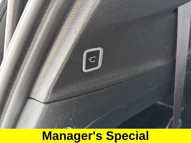 Chrysler Pacifica Touring 2024