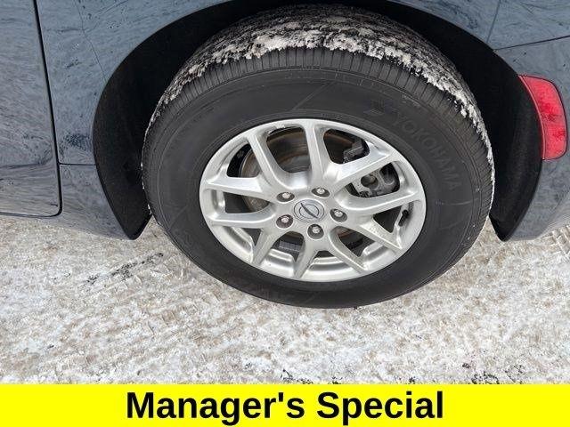 Chrysler Pacifica Touring 2024