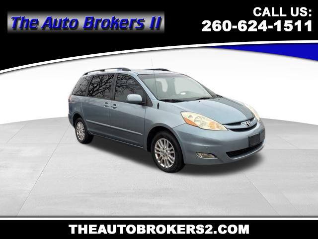 Toyota Sienna XLE AWD 2009