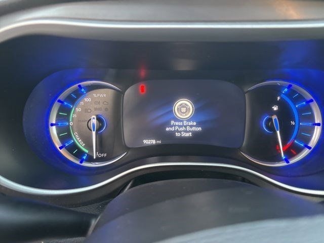 Chrysler Pacifica Hybrid Touring L 2022