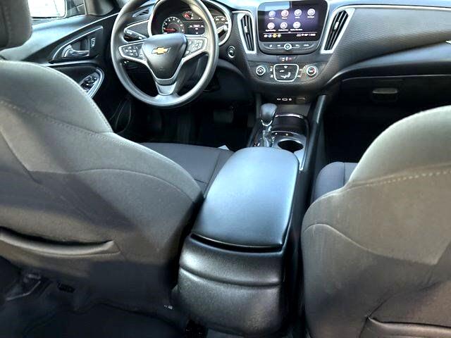 Chevrolet Malibu  2022