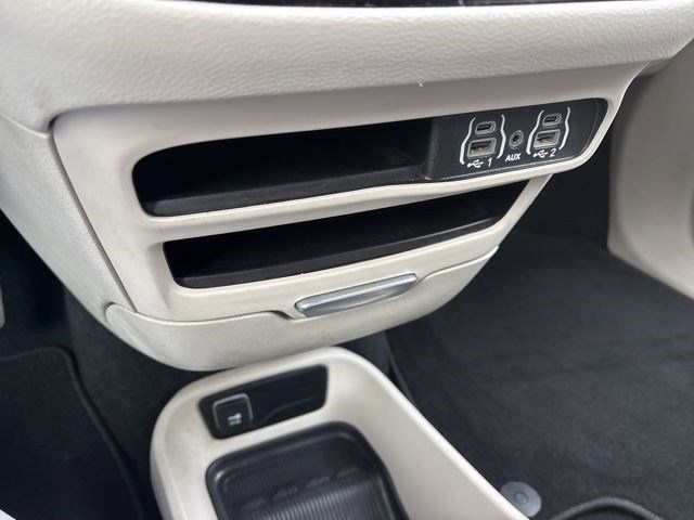 Chrysler Pacifica Touring L 2023