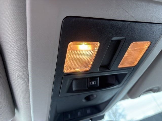 RAM 1500 SLT Crew Cab 4WD 2017