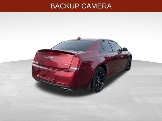 Chrysler 300  2019