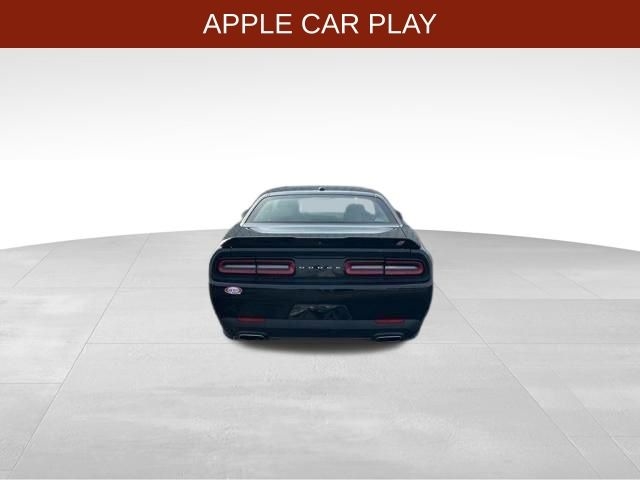 Dodge Challenger  2021