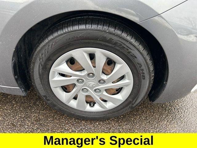 Hyundai Elantra SE 2019