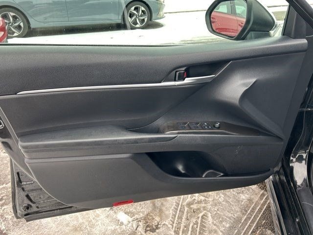 Toyota Camry SE 2022