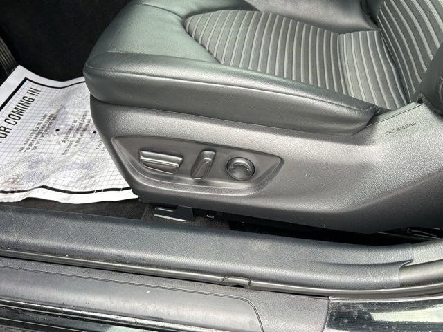 Toyota Camry SE 2022