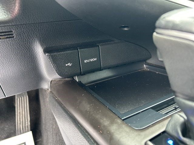 Toyota Camry SE 2022