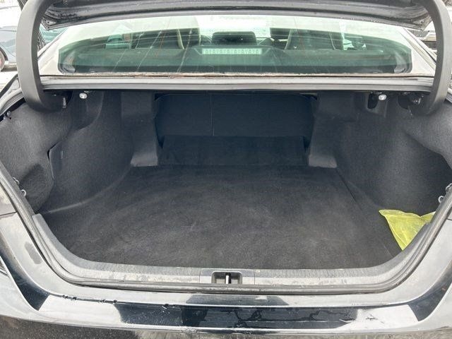 Toyota Camry SE 2022