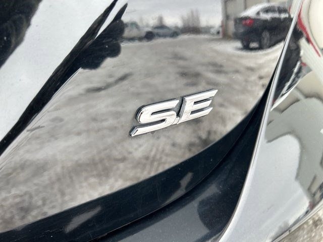 Toyota Camry SE 2022