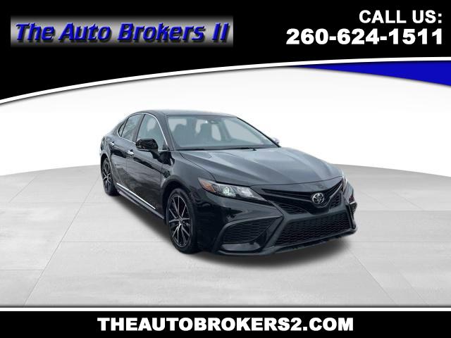 Toyota Camry SE 2022