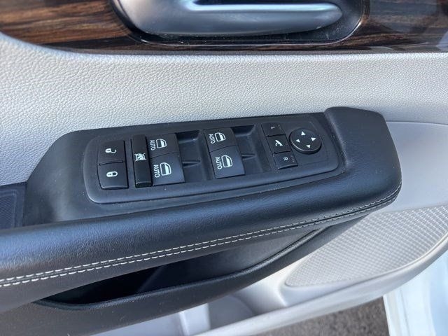 Chrysler Pacifica Limited 2023