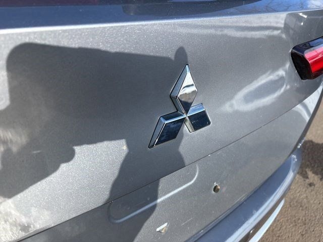 Mitsubishi Outlander SE 4WD 2023