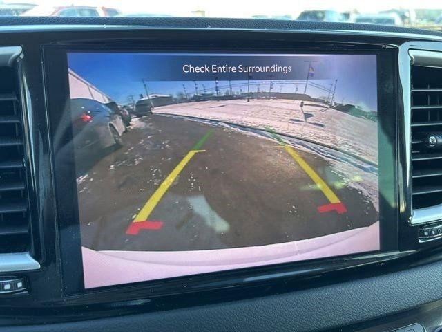 Chrysler Pacifica Touring L 2023