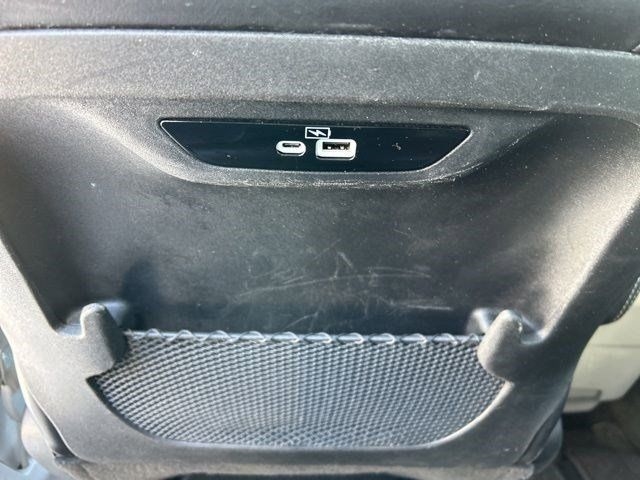 Chrysler Pacifica Touring L 2023