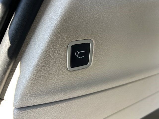 Chrysler Pacifica Touring L 2023