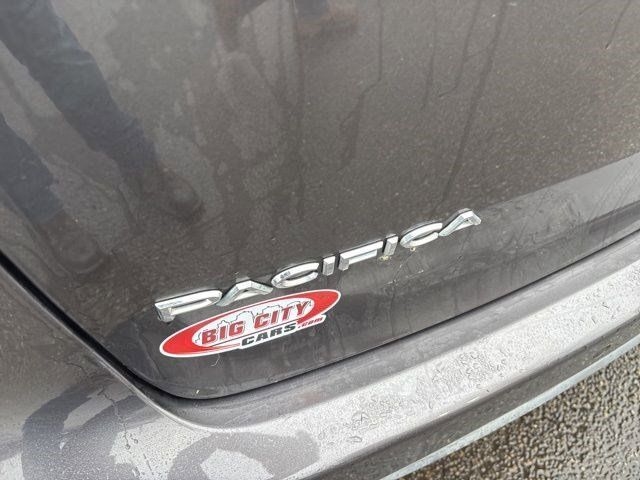 Chrysler Pacifica Touring L 2023