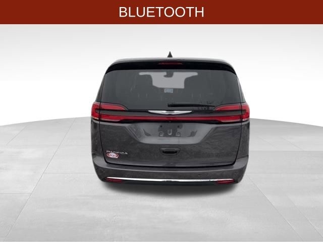 Chrysler Pacifica Touring L 2023