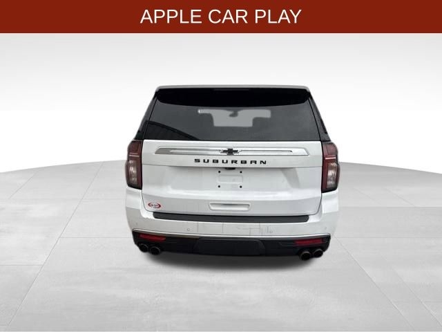 Chevrolet Suburban  2021