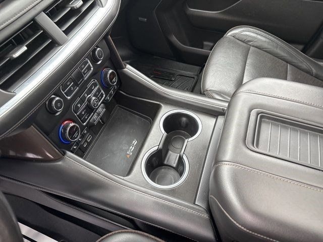 Chevrolet Suburban  2021