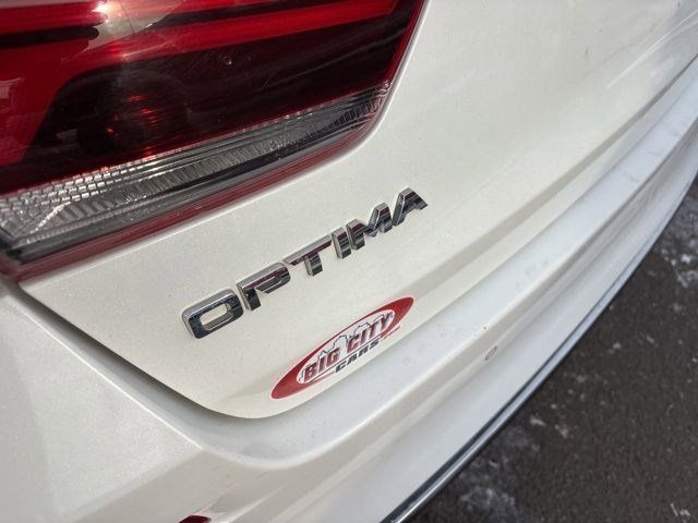 Kia Optima  2019