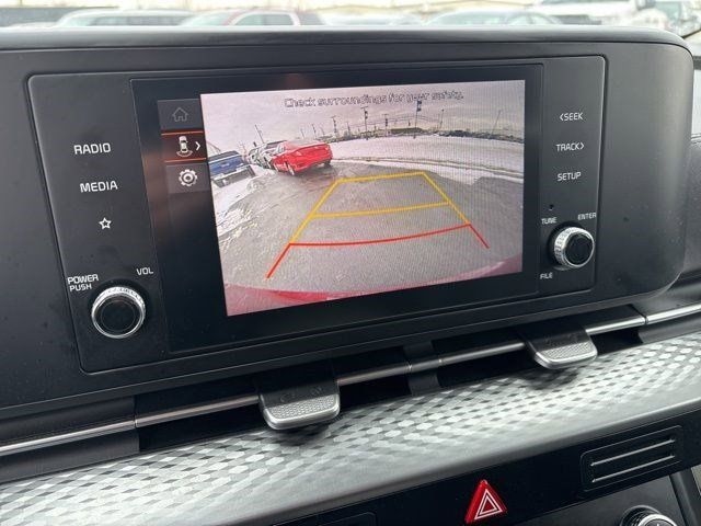 Kia Carnival LX 2024