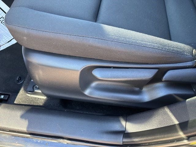 Toyota Corolla LE 2024